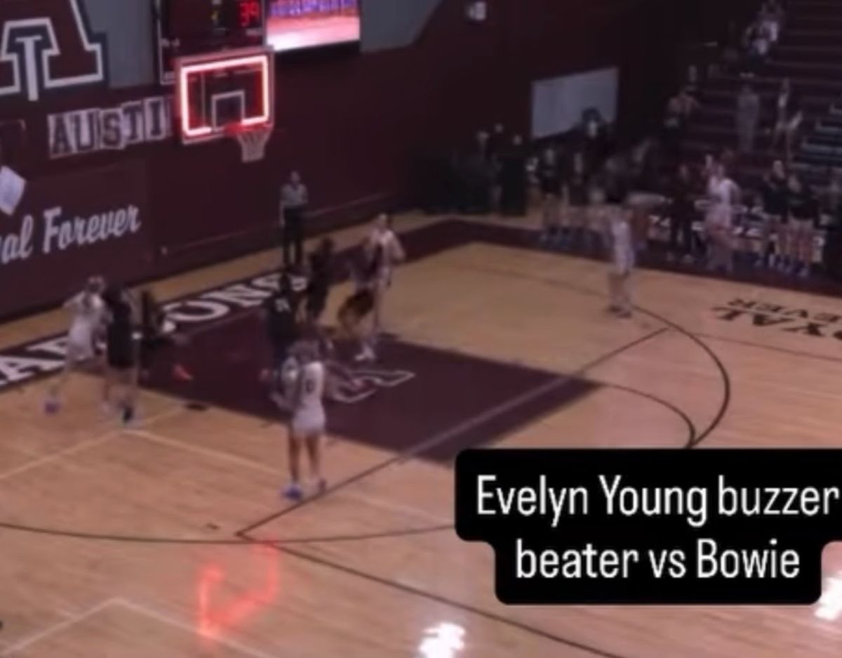 Girls Basketball Buzzer Beater